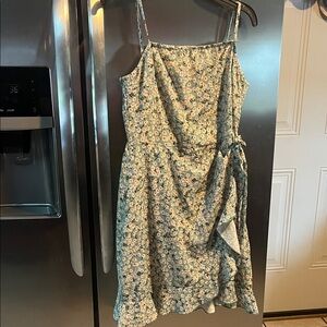 SHEIN Green Floral Mini Dress